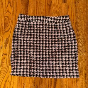 Chic Tweed Houndstooth Skirt - Black and Pink